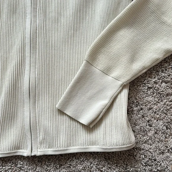 Lululemon Lightweight Ribbed Knit Jacket - Picture 6 of 14